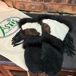 Vintage Astis Cow Hide Mittens